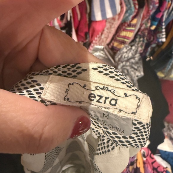 Ezra cream diamond 💎 top - Picture 3 of 3